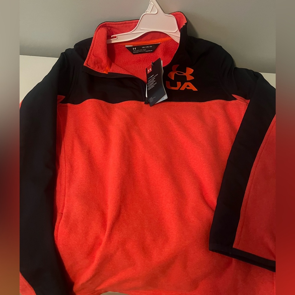 Under armour fleece sweatshirt